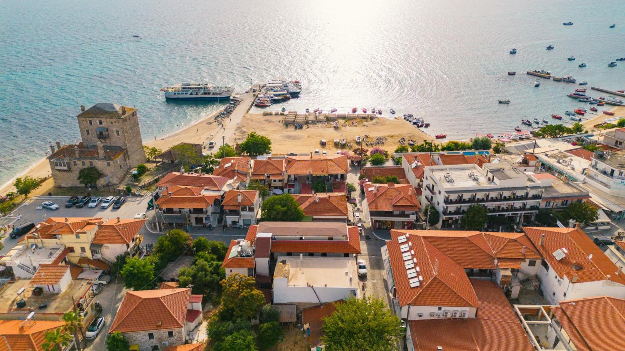 Athos Guest House Pansion オウランオウポリ エクステリア 写真