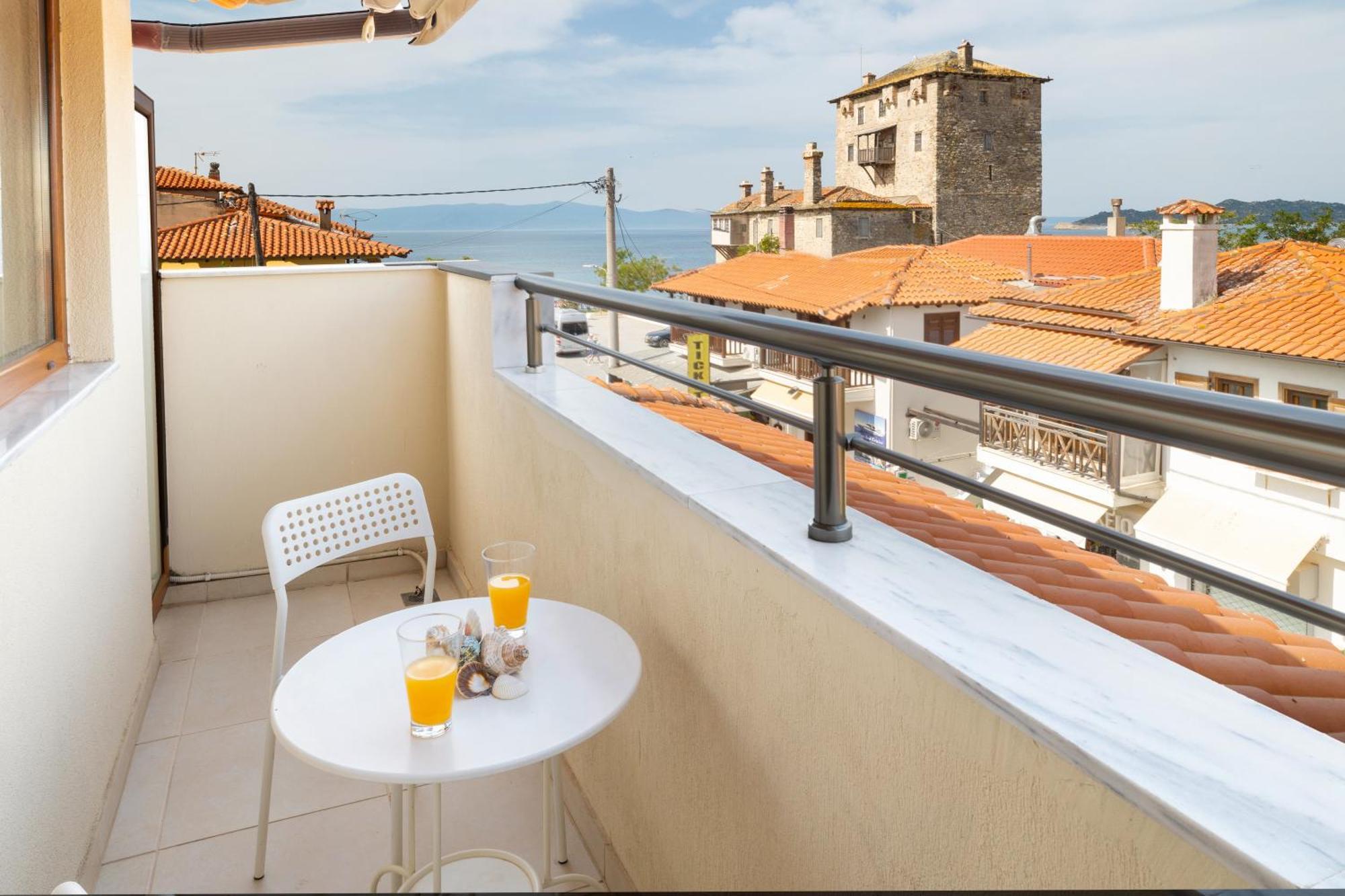 Athos Guest House Pansion オウランオウポリ エクステリア 写真